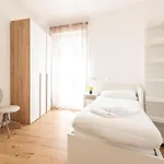 Navigli 2-bedroom And Sofa Bed Apartment