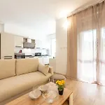 Navigli 2-bedroom And Sofa Bed Apartment *
