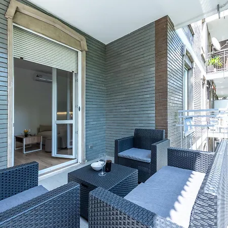 Апартаменты Navigli 2-bedroom And Sofa Bed